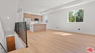 Building Photo - 10842 Peach Grove St