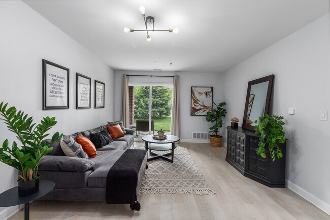 Building Photo - 4414 Trumbull