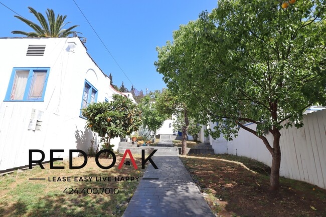 Foto del edificio - 1450 Echo Park Ave