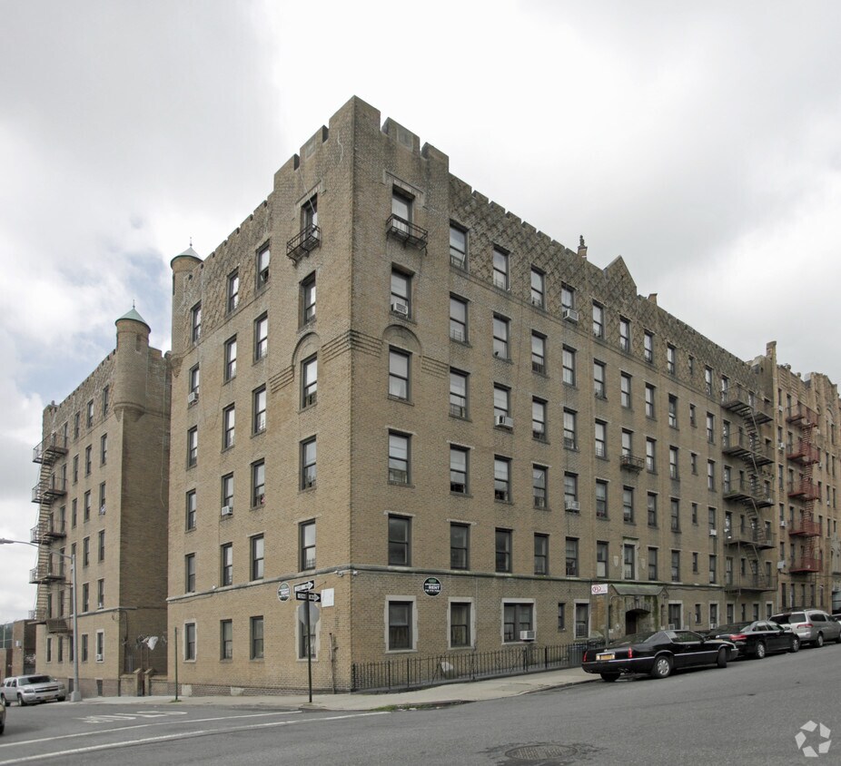 836 Crown ¡St - 836 Crown St