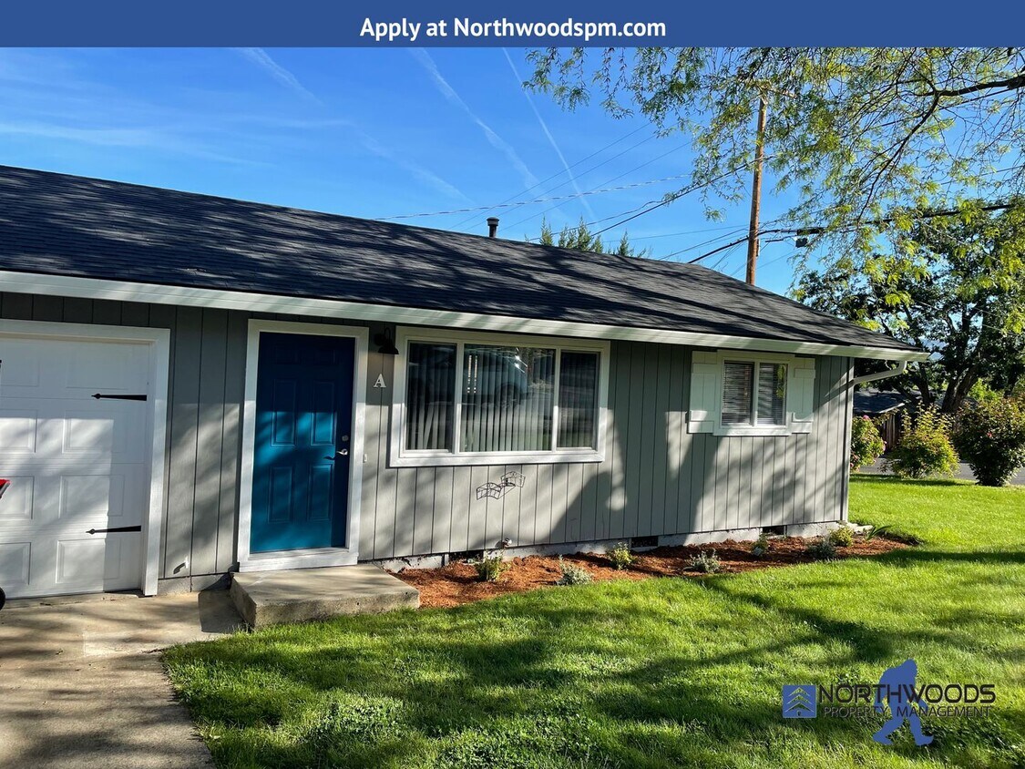 Primary Photo - Very Nice-Recently Remodeled 2 Bedroom 1 B...