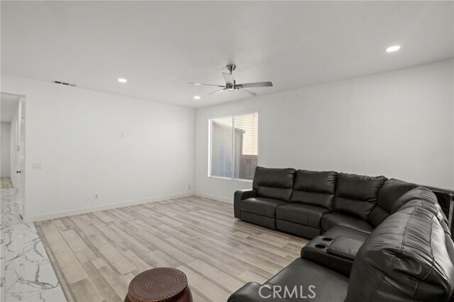 Foto del edificio - 13576 Fern Pine St