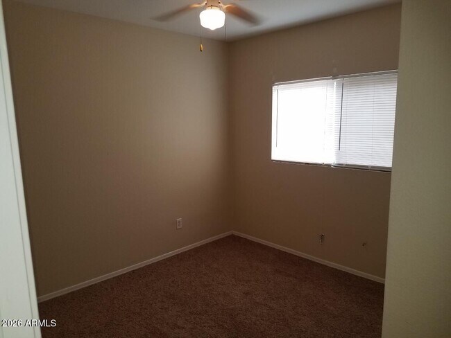 Building Photo - 11796 W Dahlia Dr