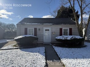 Building Photo - 19006 Roscommon St