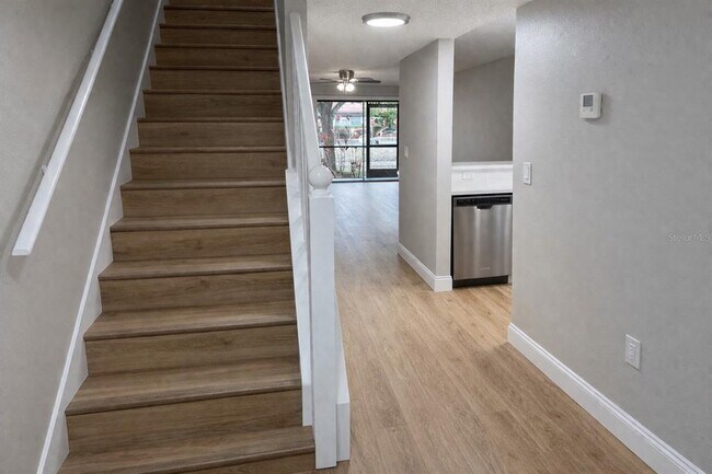 Foto del edificio - 14639 Par Club Cir