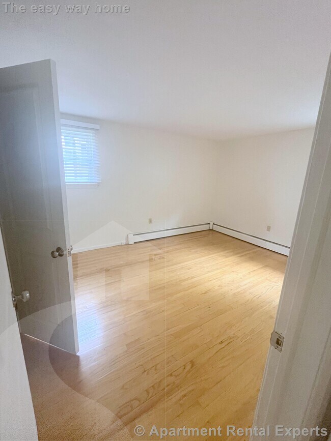 Foto del edificio - Fresh Pond 2+ Bedroom - Parking * All Util...