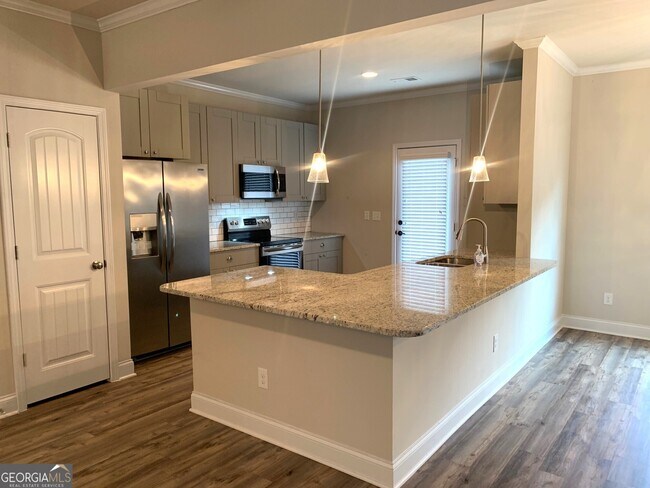 Building Photo - 7702 Fawn Cir