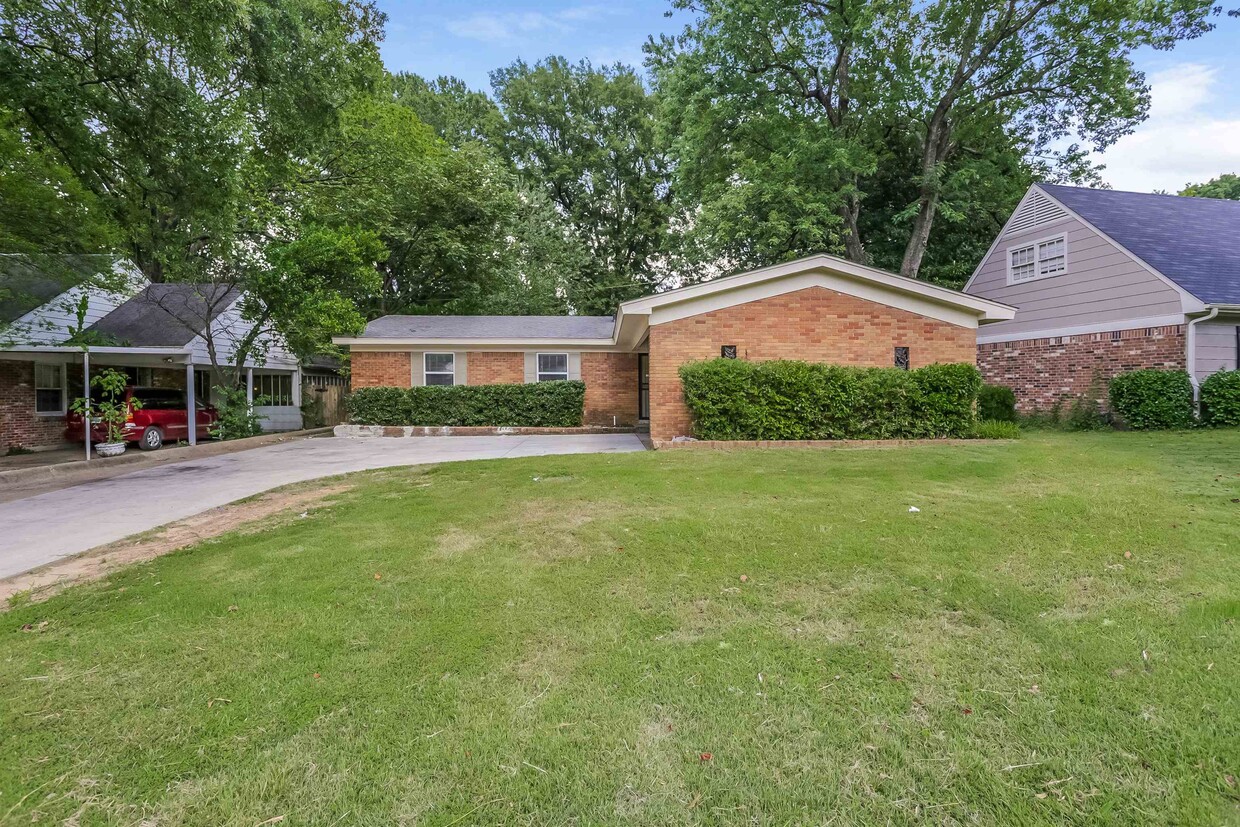 Foto principal - 3424 Boxdale St