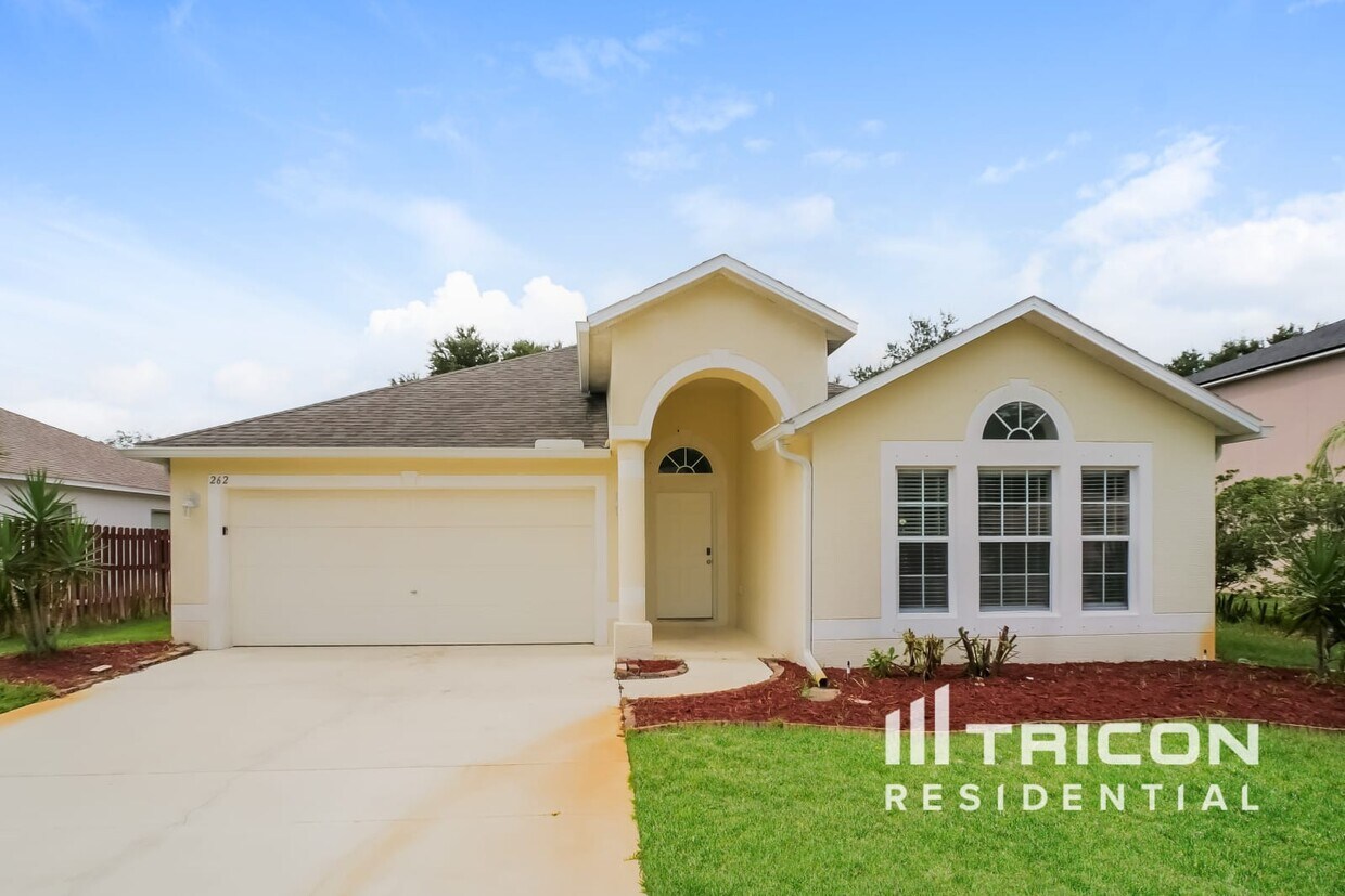 Foto principal - 262 King Arthur Ct