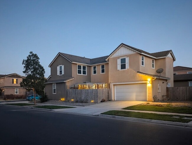 Building Photo - 1901 Jaye Ct