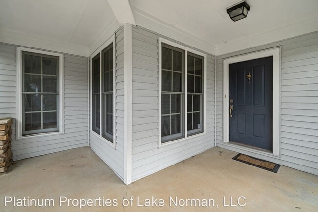 Building Photo - 4 br, 2.5 bath House - 807 Wismar Ct