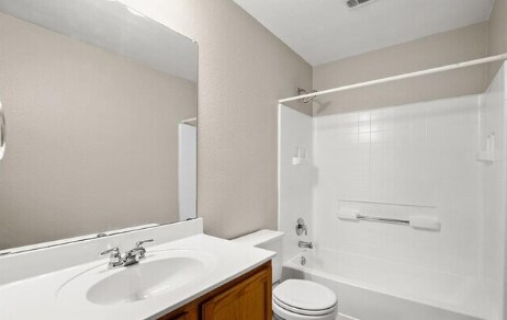 Foto del edificio - 18600 White Water Cove