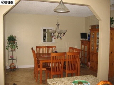 Dining Area - 2912 McIntosh Dr