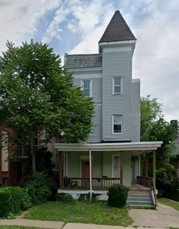 Building Photo - 203 S Augusta Ave