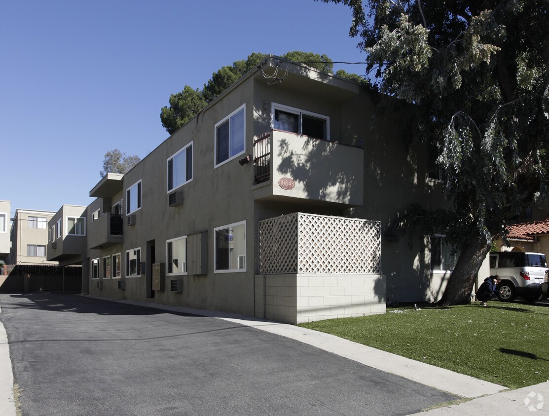 Foto principal - 10843 Kling St