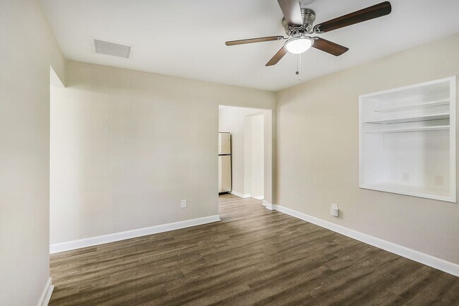 Foto del edificio - 2826 17Th Ave N