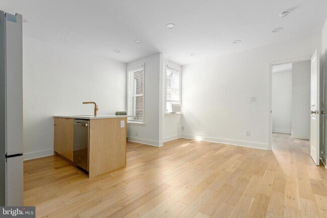 Foto del edificio - 5461 W Berks St