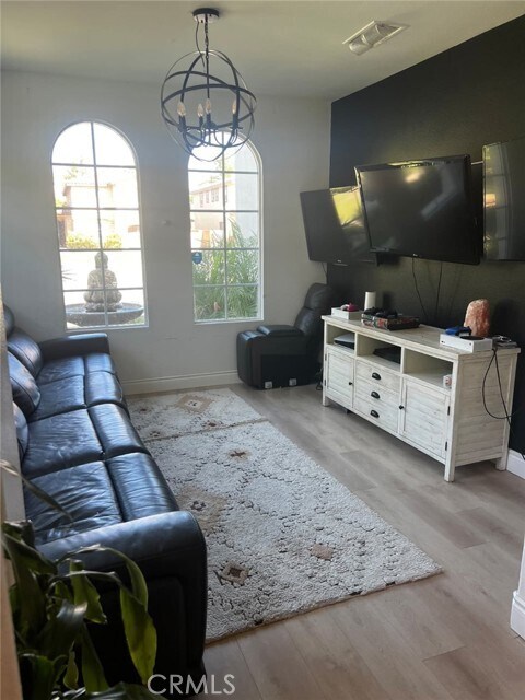 Foto del edificio - 35411 Coyote Creek Ct