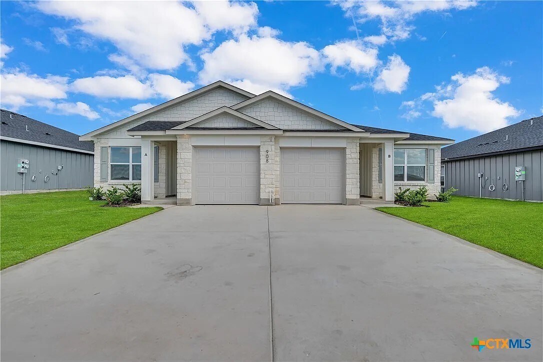 Foto principal - 908 Smoke Tree Lane