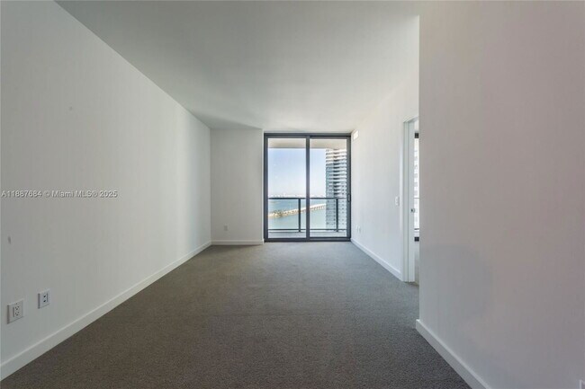 Foto del edificio - 501 NE 31st St