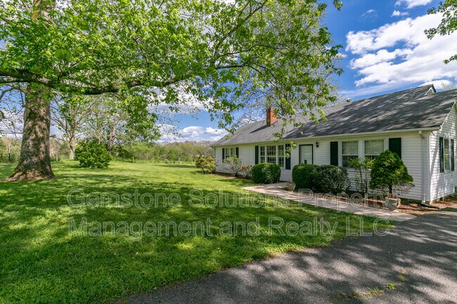 Foto del edificio - 1481 Coleman Rd