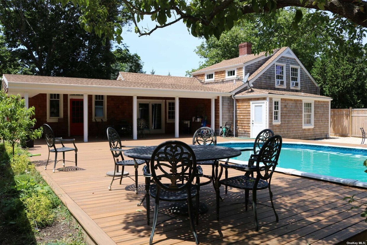 11920 Main Bayview Rd, Southold, NY 11971 House Rental in Southold