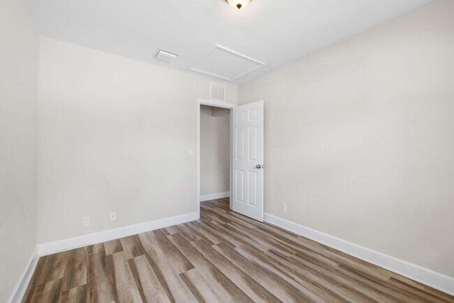 Foto del edificio - 409 50th St