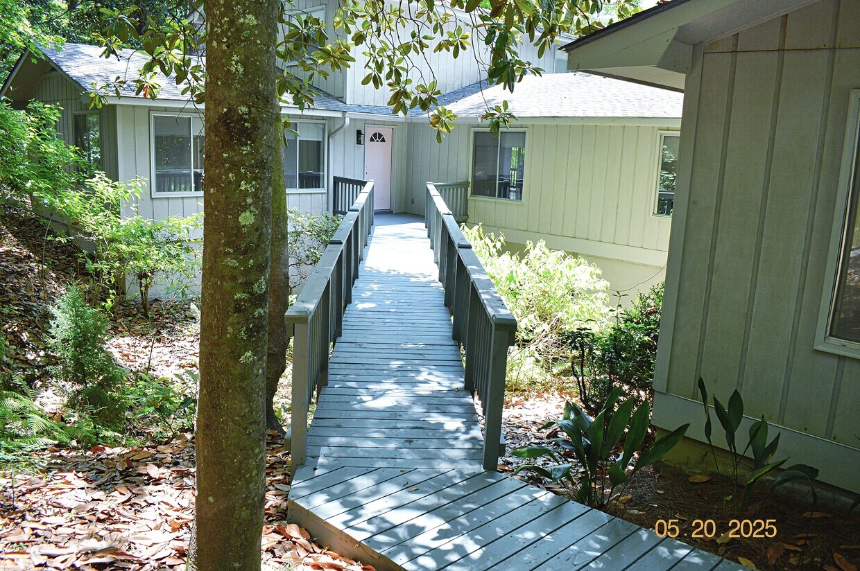 Foto principal - 112 Choctaw Dr