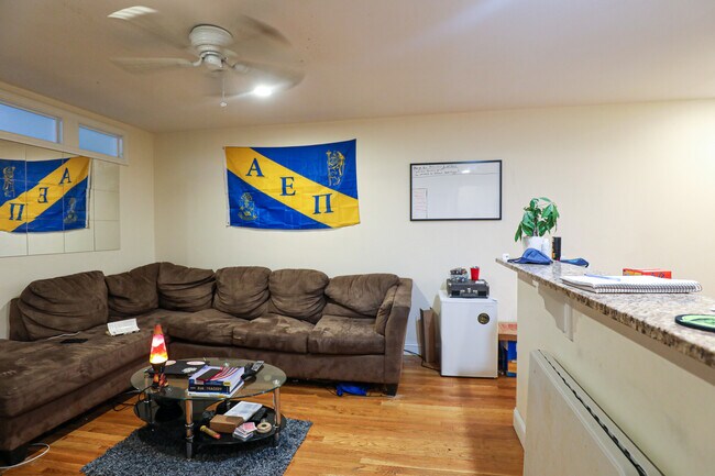 Foto del edificio - 315 Saint Paul St