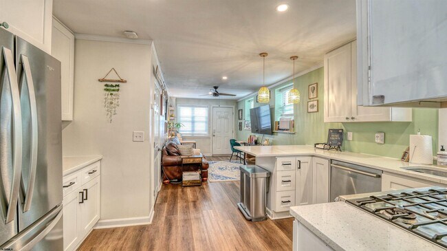 Foto del edificio - 117 Newport Ct