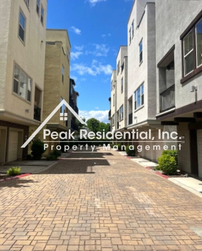 Photo - Beautifully Updated 1bd/1ba Land Park Area Condo with 1 Car Garage!