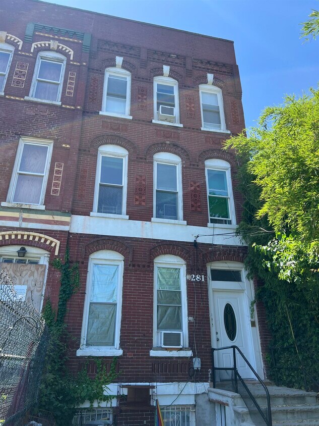 Primary Photo - 281 Communipaw Ave