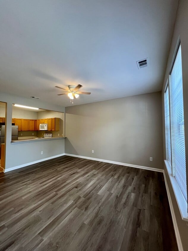 Location, Location! Completely Remodeled S... - Location, Location! Completely Remodeled S...