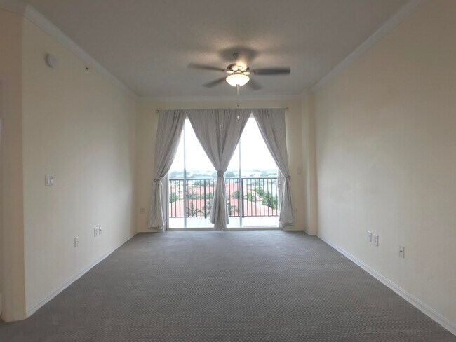Building Photo - 1801 N Flagler Dr