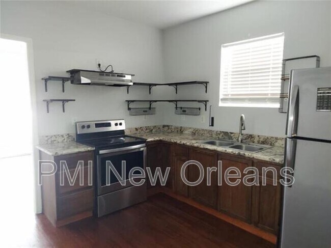 Foto del edificio - 3621 Delachaise St