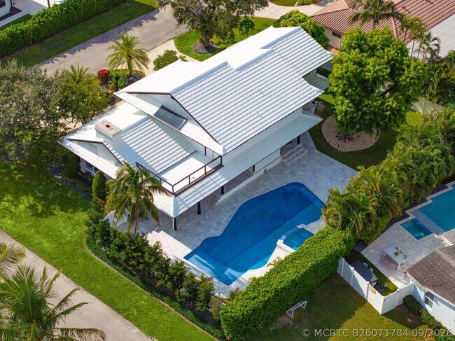Foto del edificio - 5100 NE 30th Terrace
