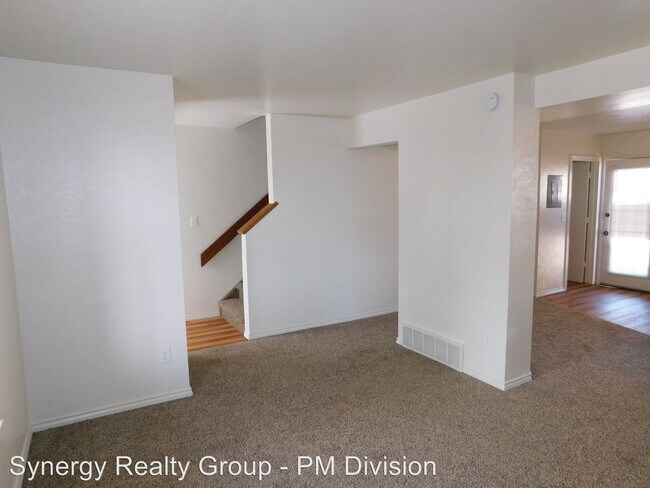 Building Photo - 2420-2426 Allegheny Dr