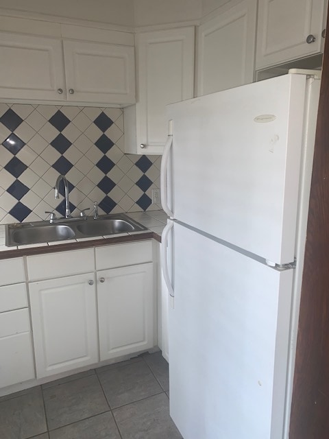 Kitchen - 1566 Lee St E