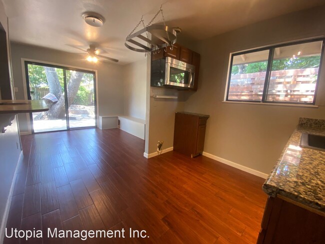Building Photo - 3 br, 1 bath House - 1313 Gerry Way