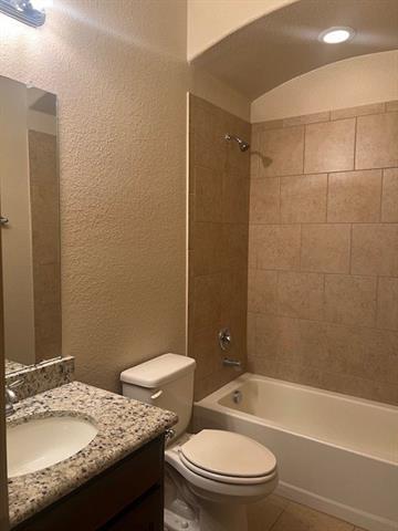Building Photo - 3004 Beaver Creek Dr