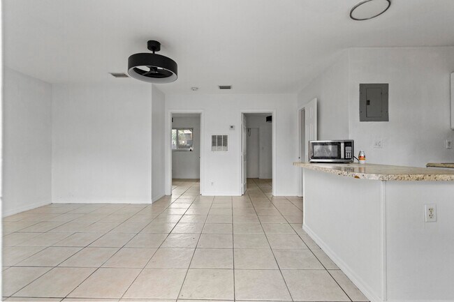 Foto del edificio - 709 SW 13th Ave