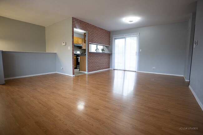 Foto del edificio - 6048 Kit Carson Dr
