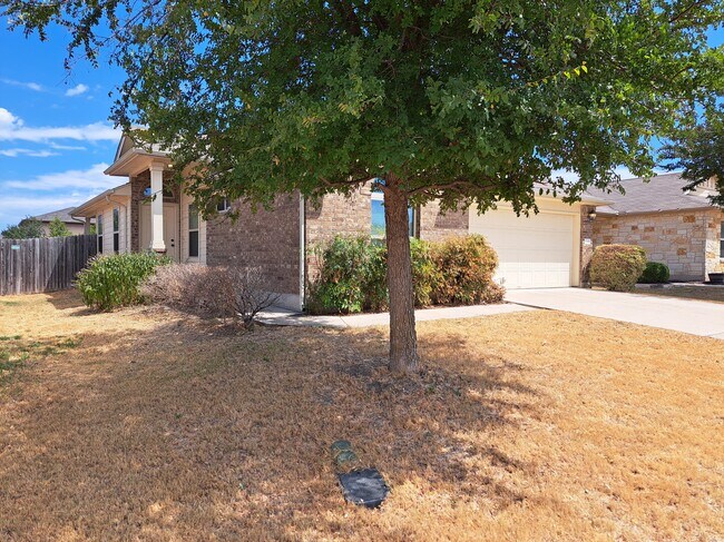 Building Photo - 1208 Hawkeye Point Rd