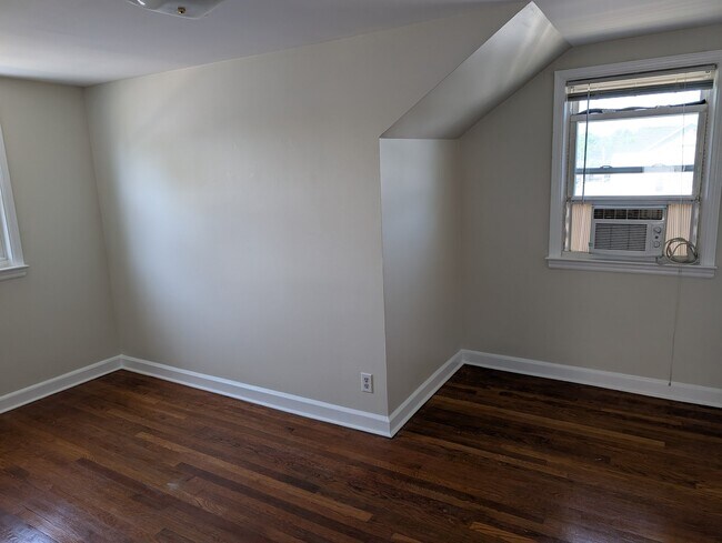 Foto del edificio - 2563 Hawthorne Ave