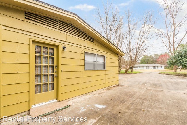 Foto del edificio - 3 br, 3 bath House - 2734 S. Colonial Drive