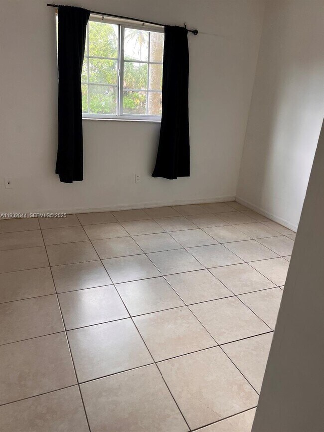 Foto del edificio - 3680 N 56th Ave