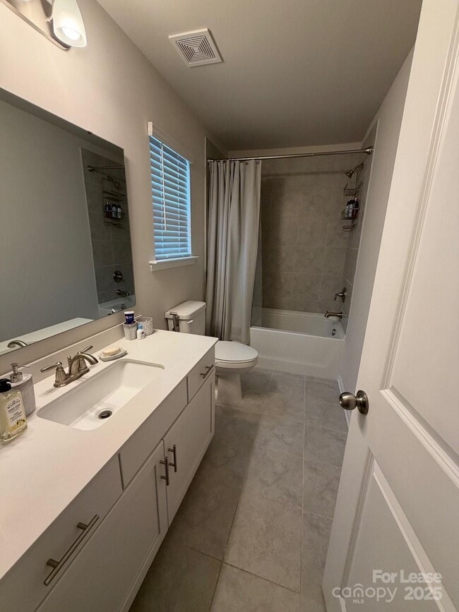 Foto del edificio - 403 Wescott St