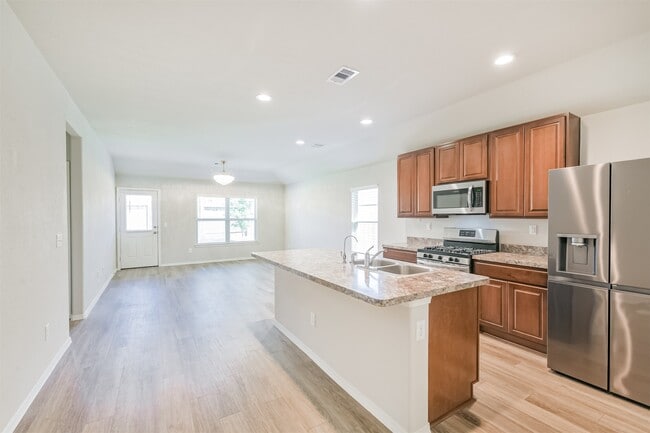 Building Photo - 2135 Twisted Cedar Ct