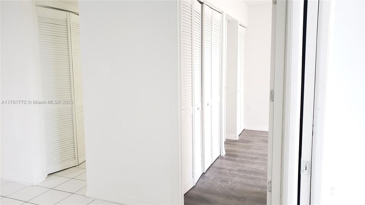 Photo - 1251 NE 108th St-215-215