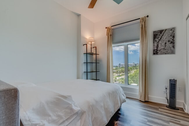 2nd Bedroom - 415 Island Way